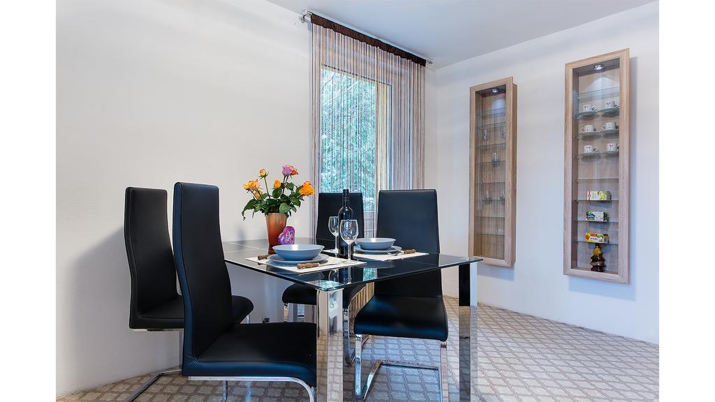 Apartman Vrane Vrané nad Vltavou Eksteriør billede